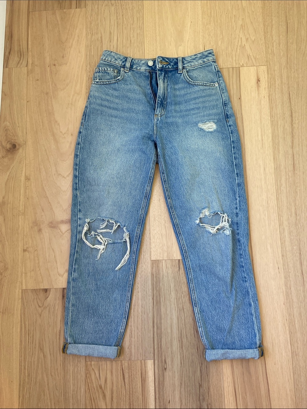Dynamite Light Blue High Waisted Jeans with Knee Rips